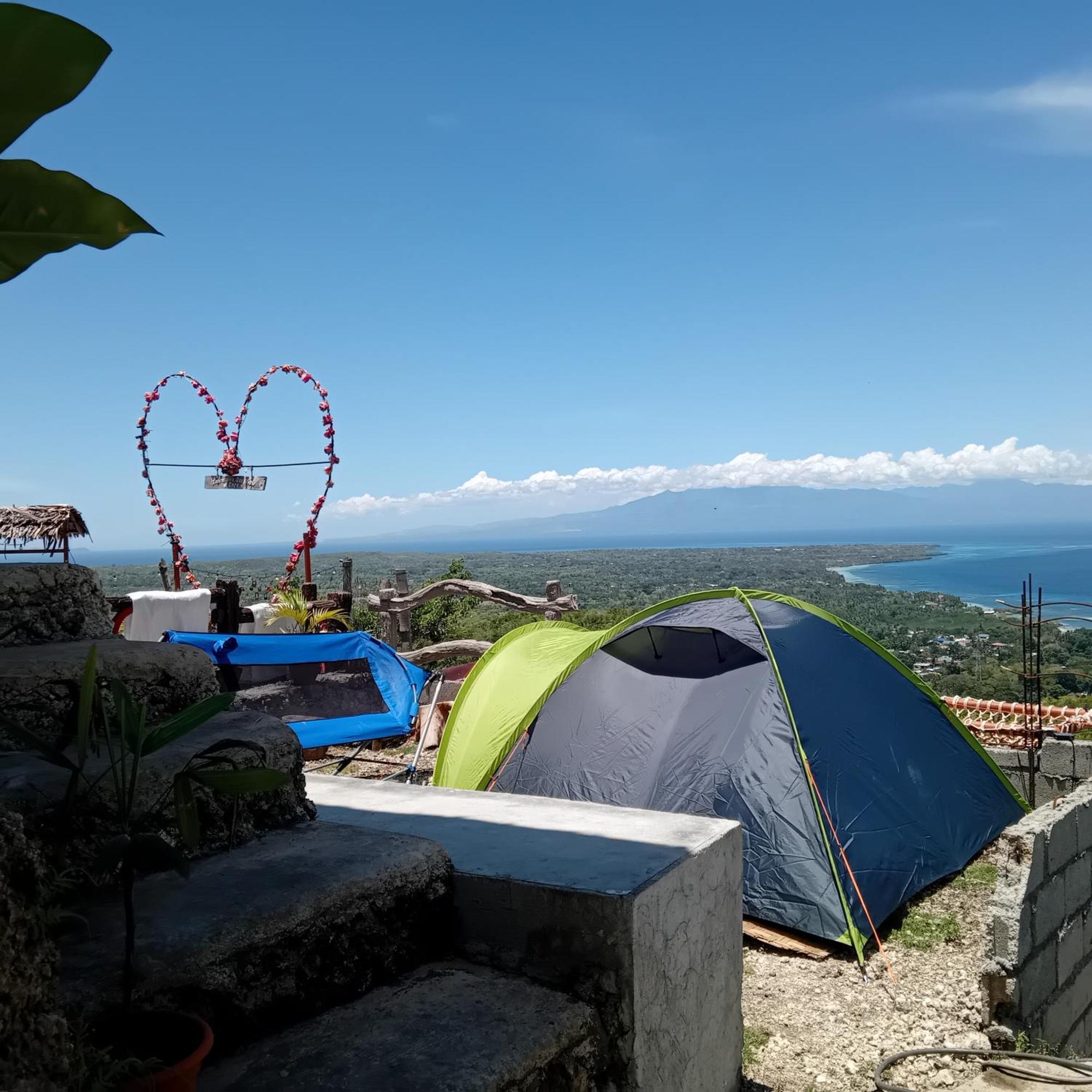 Thornton'S Sea View Cafe & Guesthouse Siquijor Exterior photo